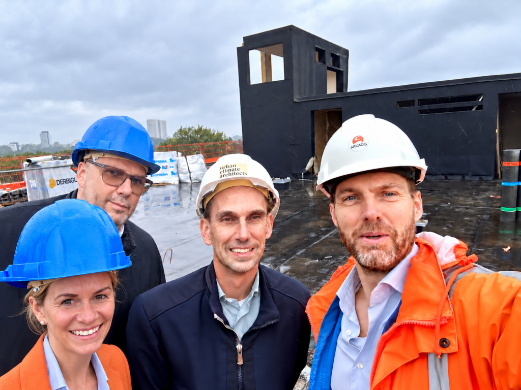 Gruppenaufnahme beim Baustellenbesuch von KRINGS INGENIEURE XPERTEN in Utrecht am 9. Oktober 2026