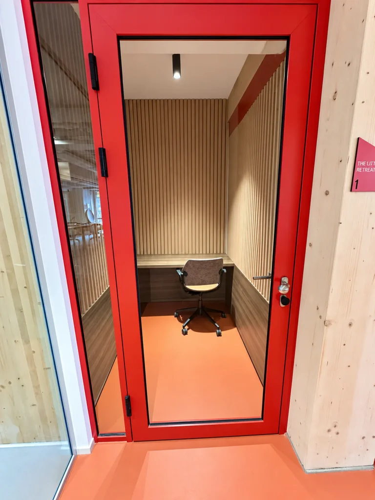 Individual video-call booth – The Urban Woods Delft